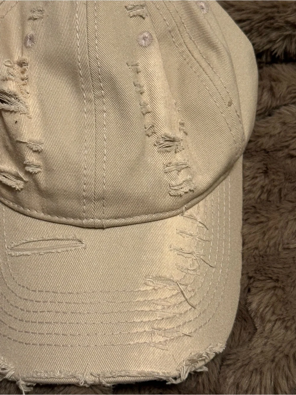 Distressed Beige Women’s Baseball Hat